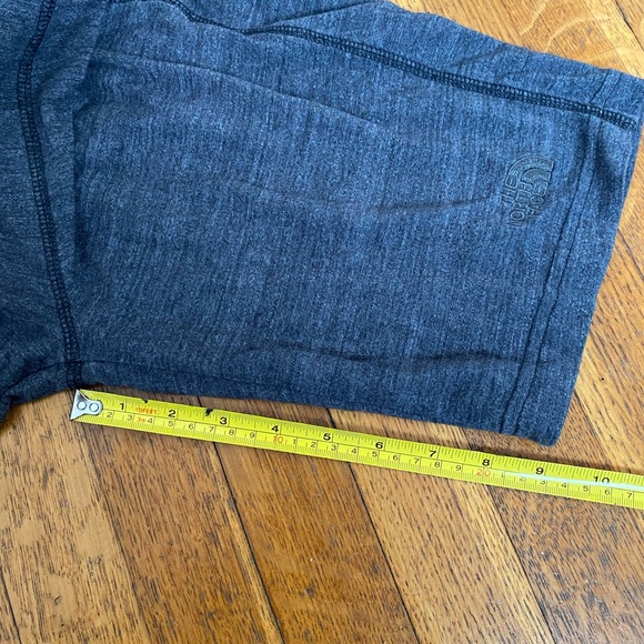 The North Face Kids Shorts - Picture 5 of 7